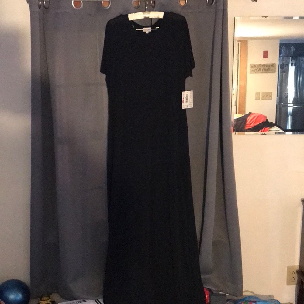 LuLa Roe, Maria-black size Large